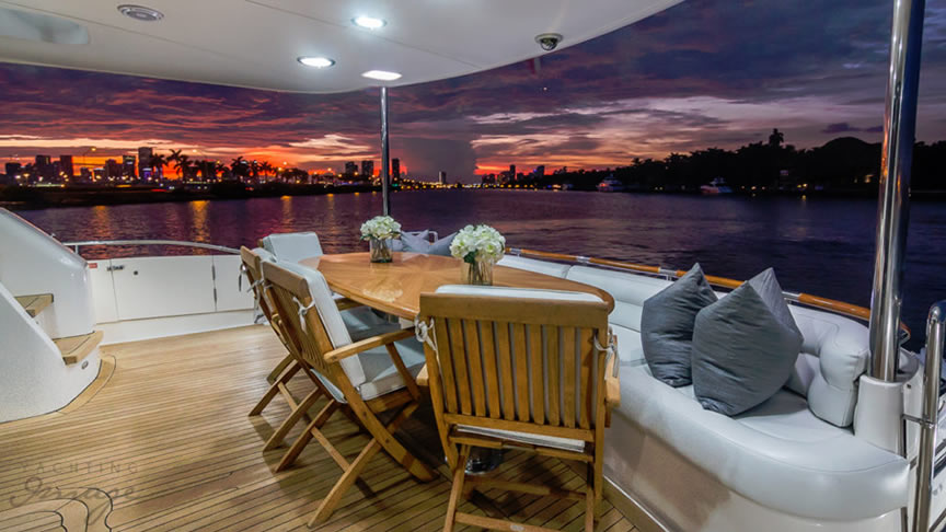84 Lazzara - Miami yacht rental