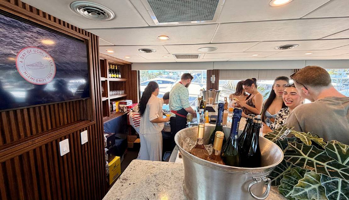 100ft Event Yacht Custom - Miami yacht rental