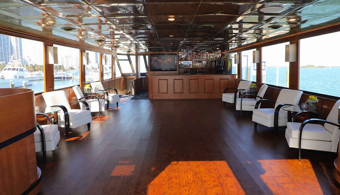 100ft Event Yacht - Miami yacht rental
