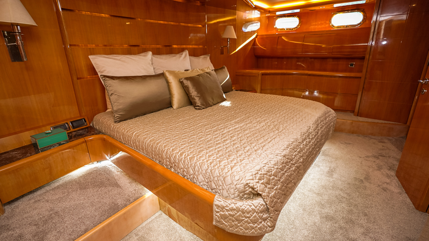102 Maiora Yacht - Miami yacht rental