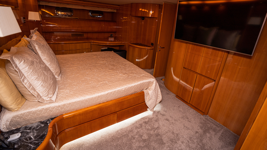 102 Maiora Yacht - Miami yacht rental