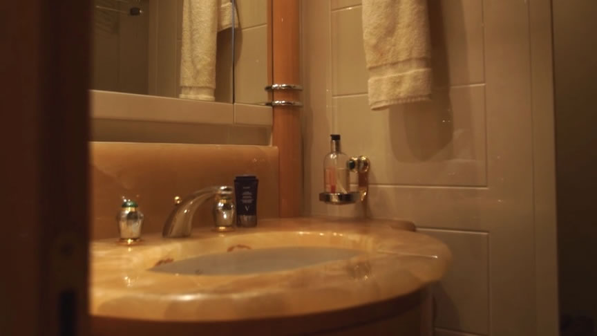 105 Mangusta Yacht - Miami yacht rental