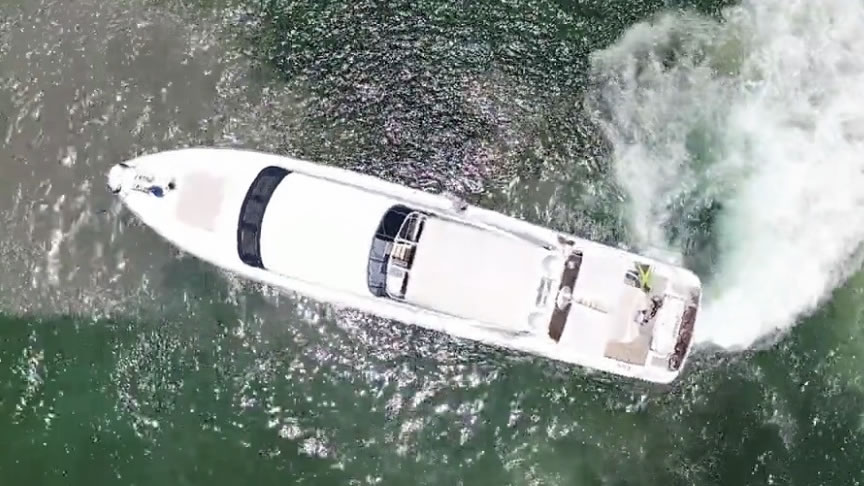 105 Mangusta Yacht - Miami yacht rental