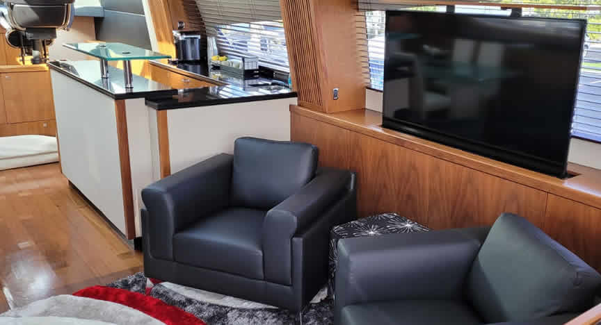 108 Predator Custom - Miami yacht rental