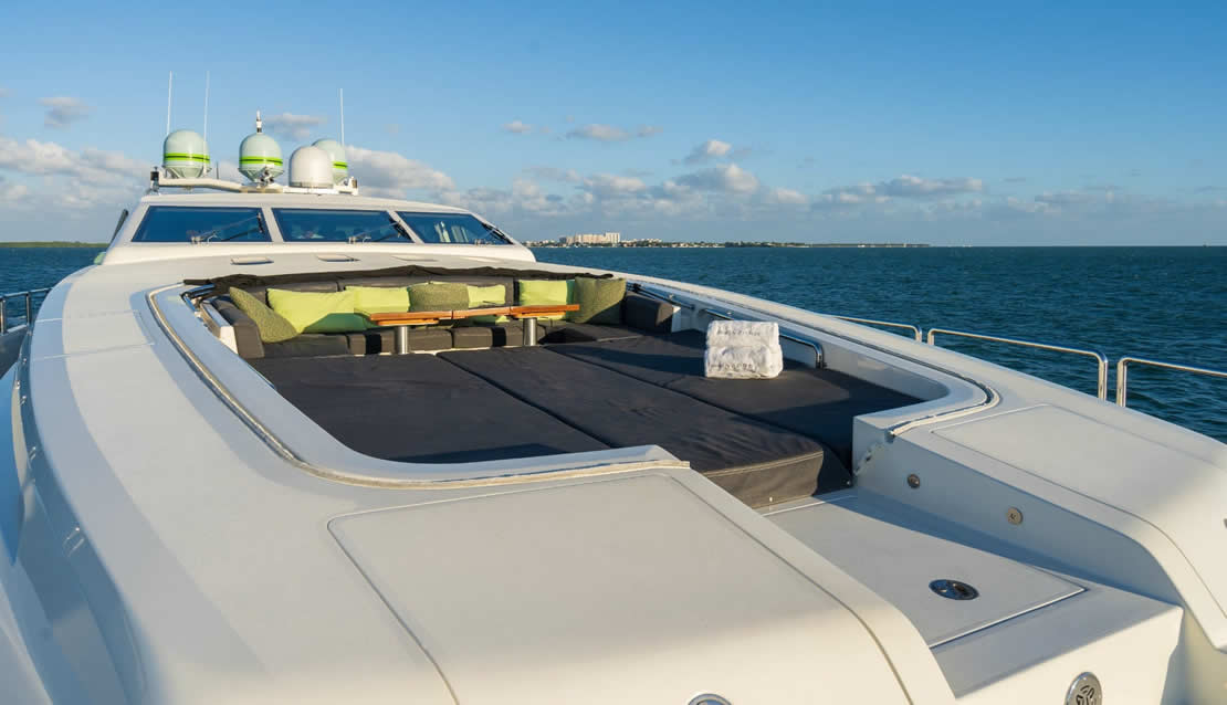 115 Leopard Mega Yacht - Miami yacht rental