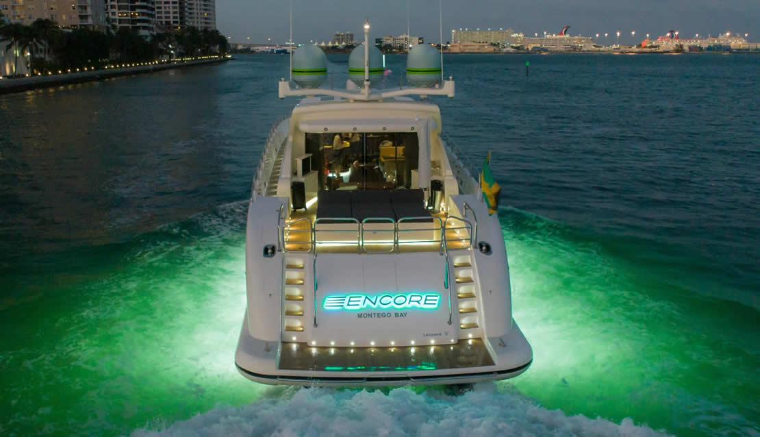 115 Leopard Mega Yacht - Miami yacht rental
