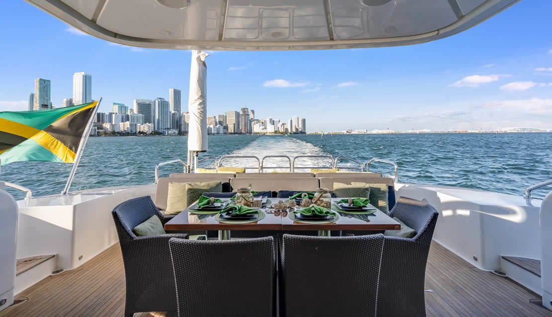115 Leopard Mega Yacht - Miami yacht rental