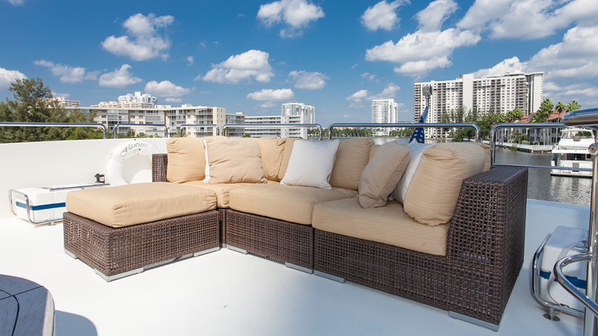 116 Azimut Flawless Yacht - Miami yacht rental