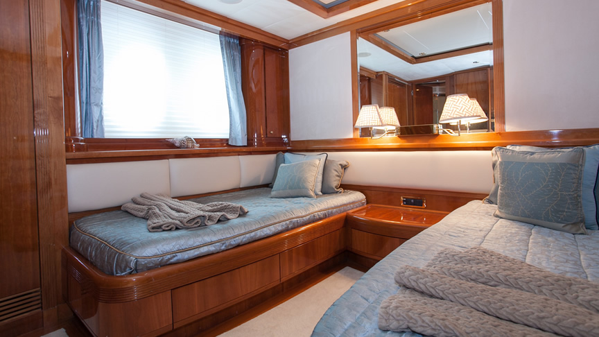 116 Azimut Flawless Yacht - Miami yacht rental