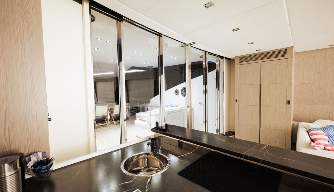 140 Mega Yacht - Miami yacht rental