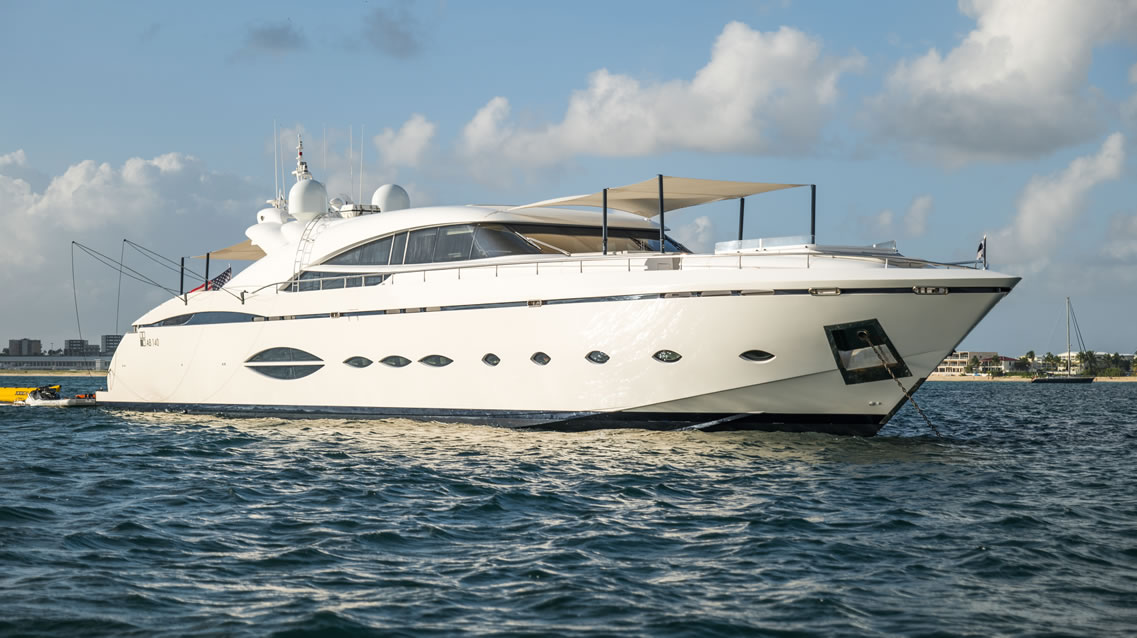140 Mega Yacht - Miami yacht rental