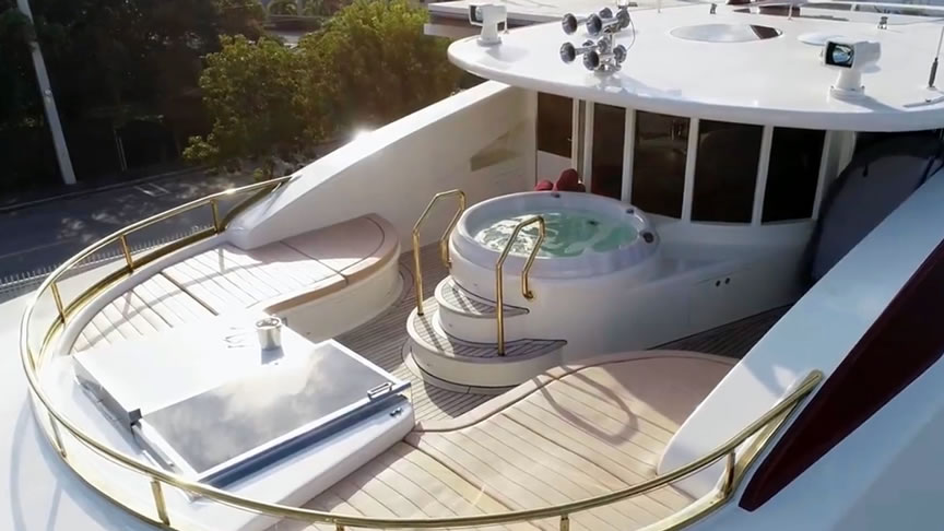 147 Golden Touch Yacht - Miami yacht rental