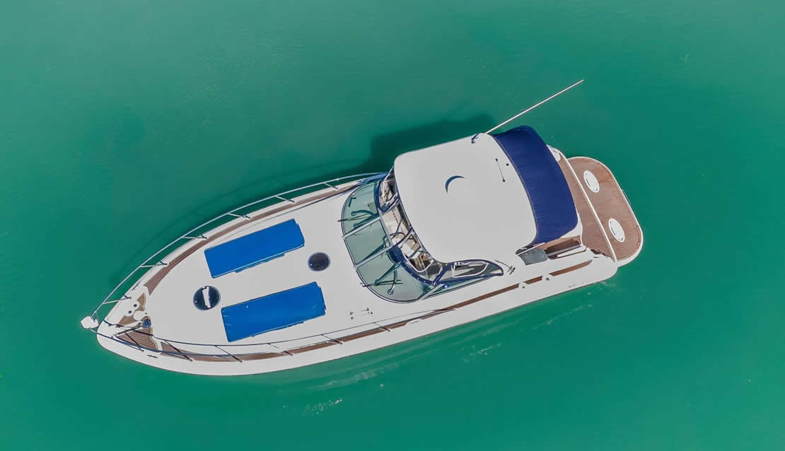 40 Larson - Miami yacht rental