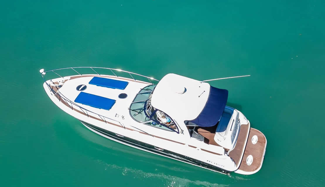 40 Larson - Miami yacht rental