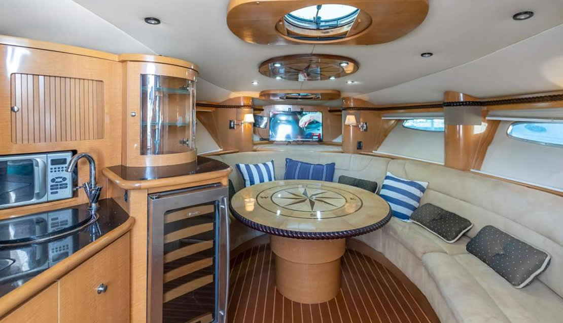 40 Larson - Miami yacht rental