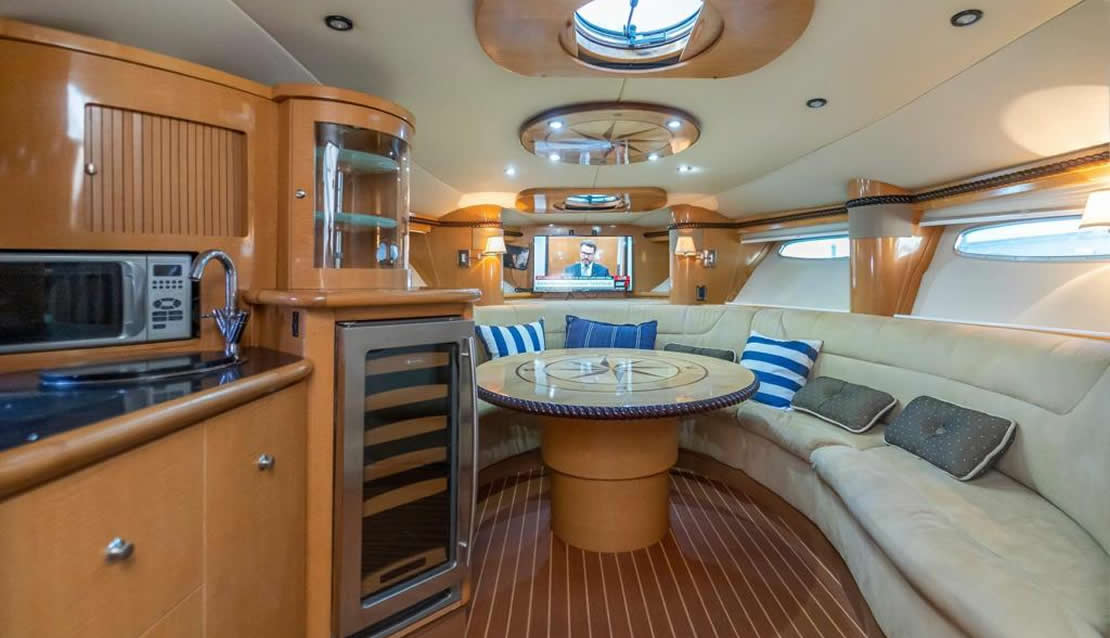 40 Larson - Miami yacht rental