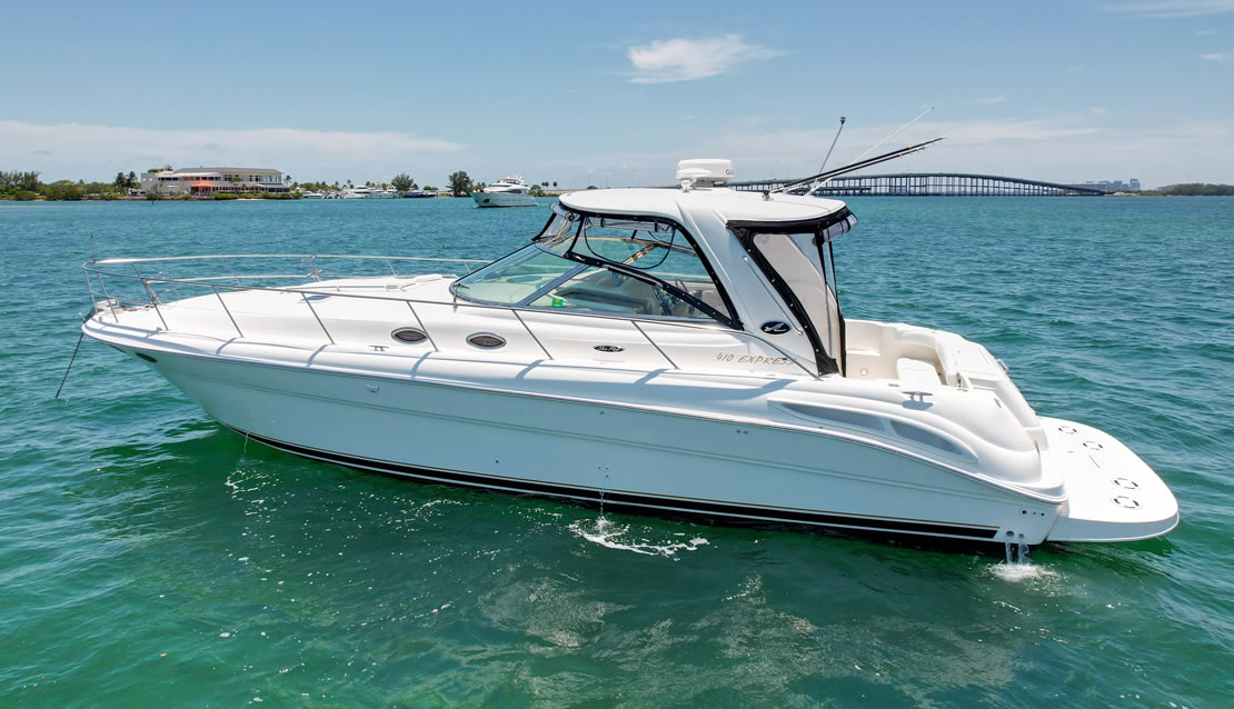 42 Sea Ray Bayside - Miami yacht rental