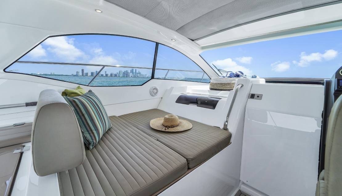 45-azimut Sport - Miami yacht rental