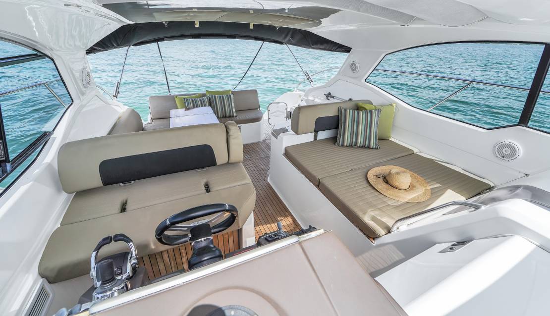 45-azimut Sport - Miami yacht rental