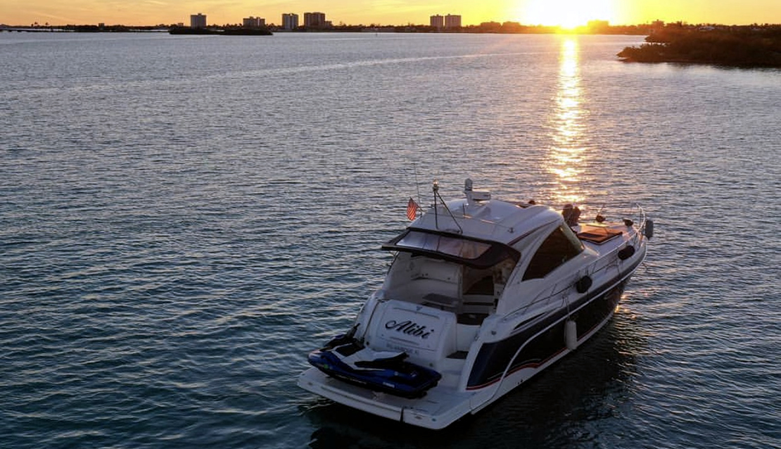 48 Formula - Miami yacht rental