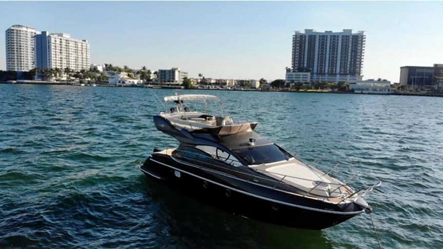 46 Azimut Black - Miami yacht rental