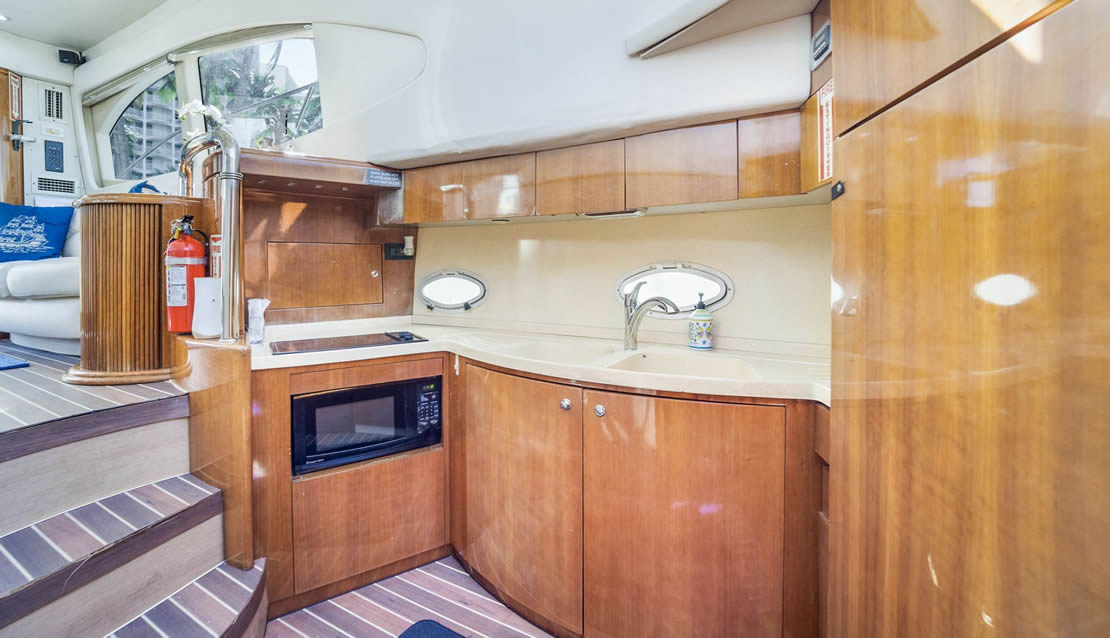 49 Azimut Flybridge - Miami yacht rental