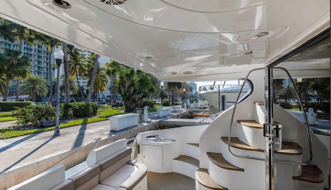 49 Azimut Flybridge - Miami yacht rental