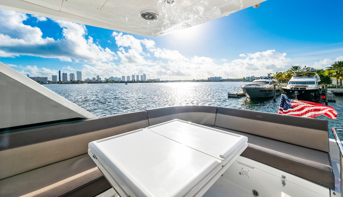 55 Sea Ray - Miami yacht rental