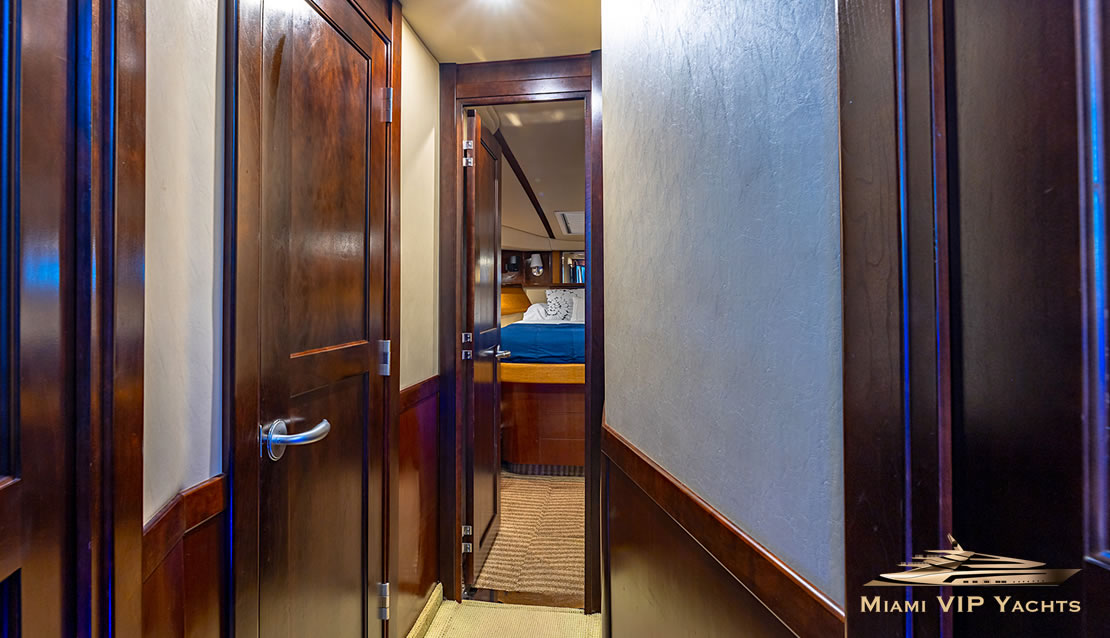58 SeaRay Sedan - Miami yacht rental