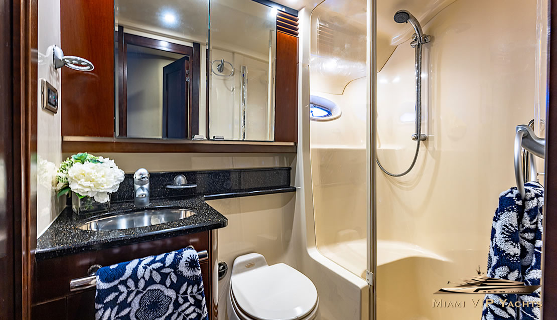 58 SeaRay Sedan - Miami yacht rental