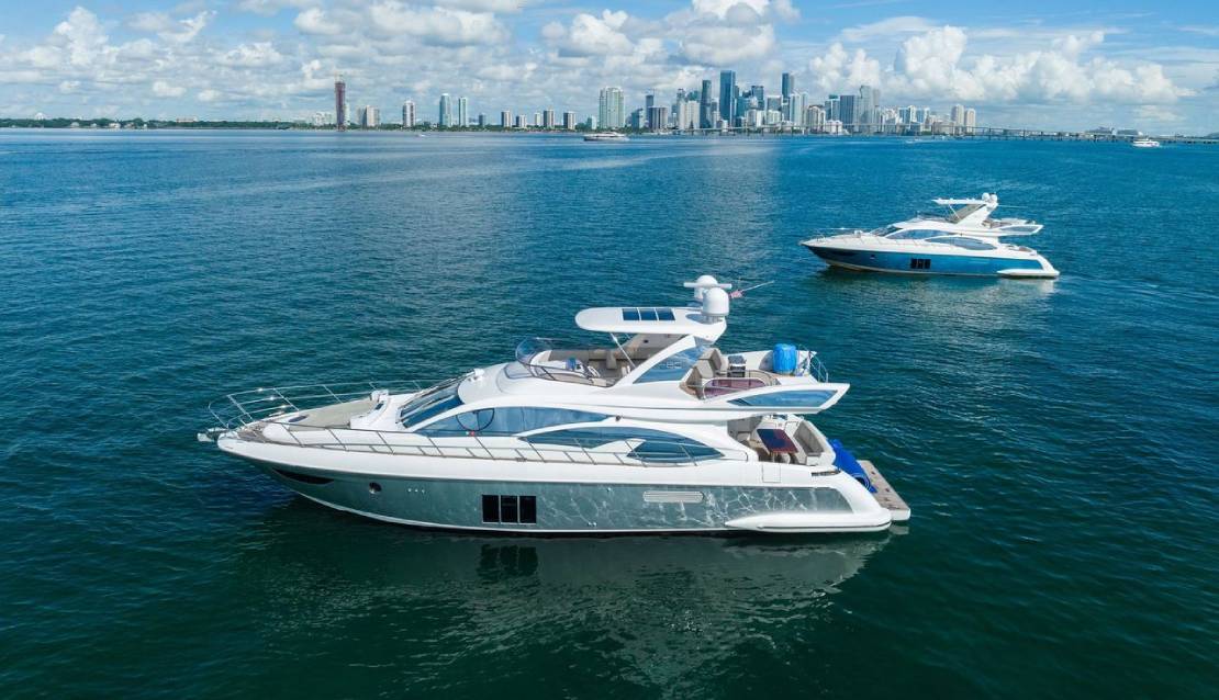 60 Azimut Flybridge Supreme - Miami yacht rental