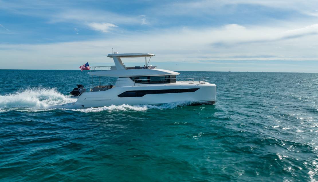 60 Leopard Power Catamaran - Miami yacht rental