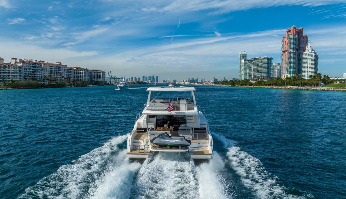 60 Leopard Power Catamaran - Miami yacht rental