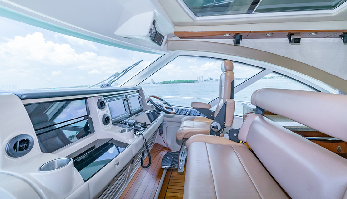 65 Sea Ray Sport - Miami yacht rental