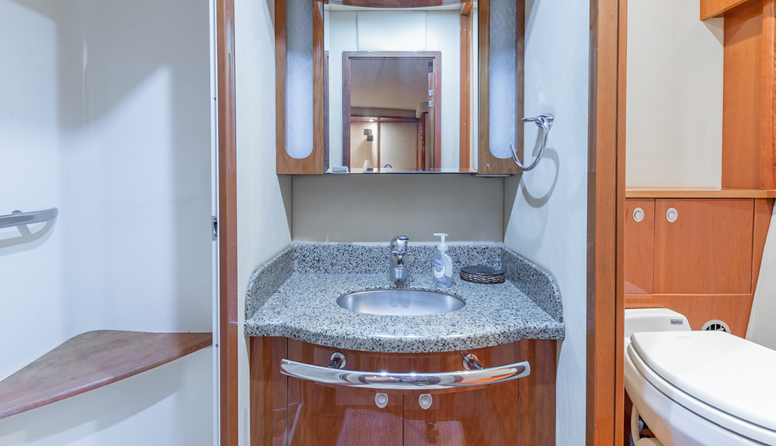 65 Sea Ray Sport - Miami yacht rental