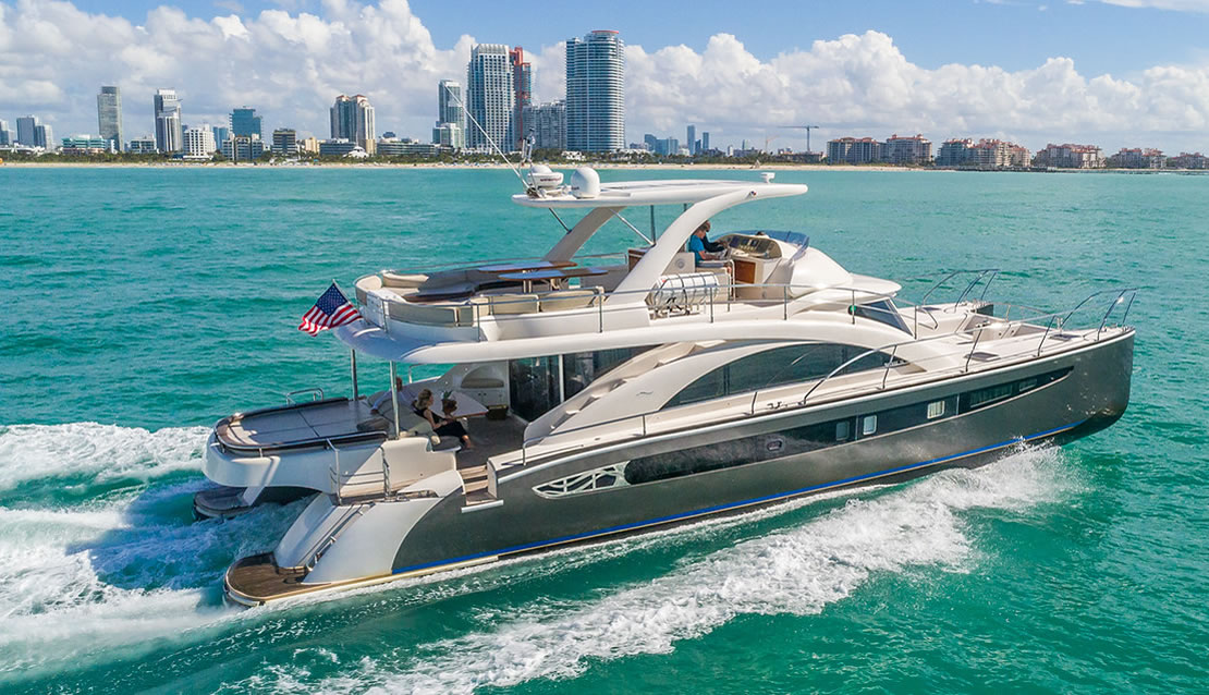 62 Power Catn - Miami yacht rental