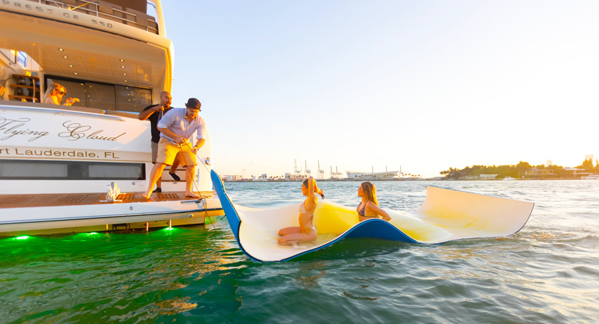 60 Prestige Flybridge - Miami yacht rental