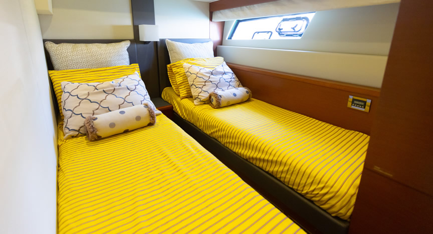 60 Prestige Flybridge - Miami yacht rental