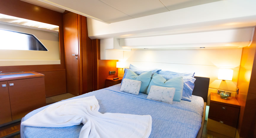 60 Prestige Flybridge - Miami yacht rental