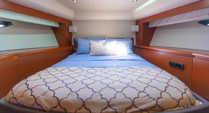 60 Prestige Flybridge - Miami yacht rental