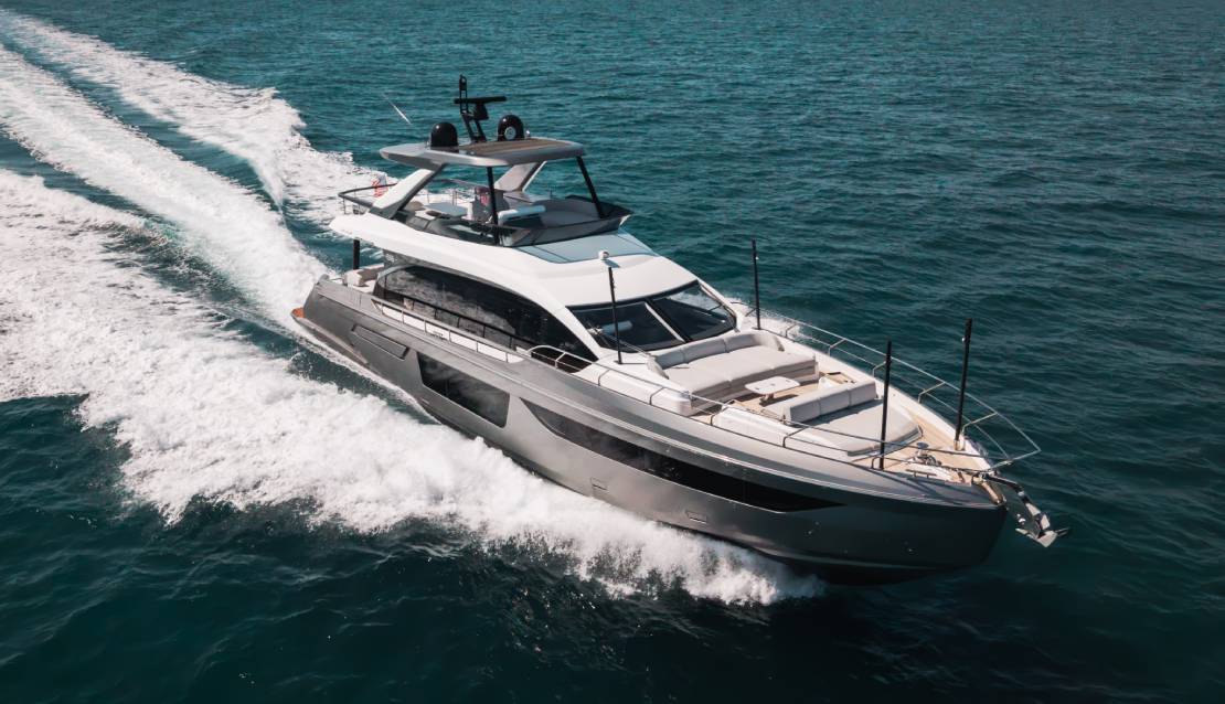 68 Azimut Flybridge Custom Gray - Miami yacht rental