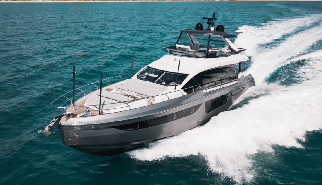 68 Azimut Flybridge Custom Gray - Miami yacht rental
