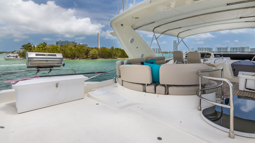 68 Azimut Plus - Miami yacht rental