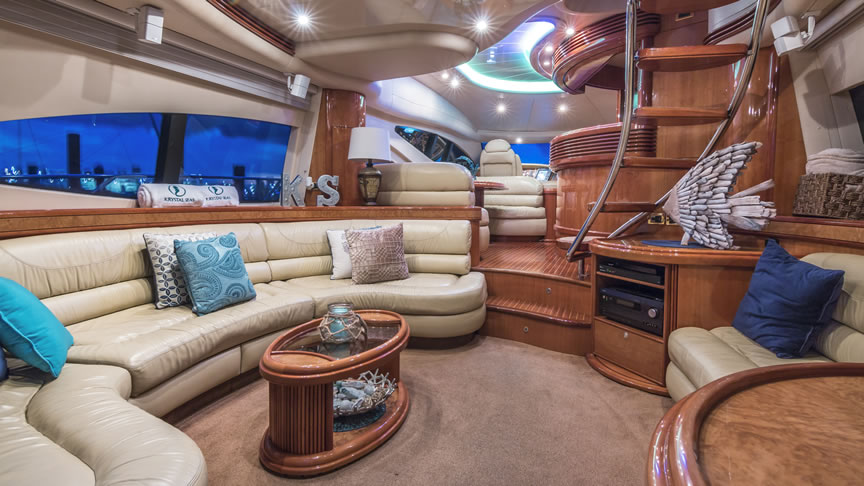 68 Azimut Plus - Miami yacht rental