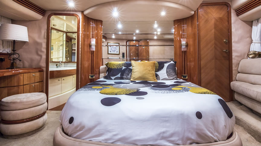 68 Azimut Plus - Miami yacht rental