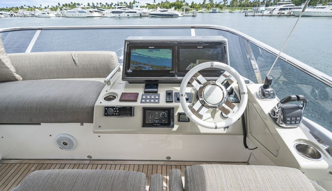 70 Azimut Custom Grey - Miami yacht rental