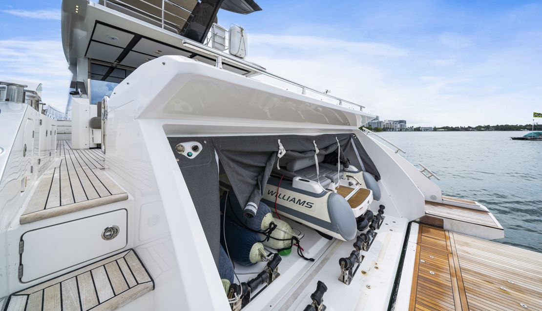 70 Azimut Custom Grey - Miami yacht rental