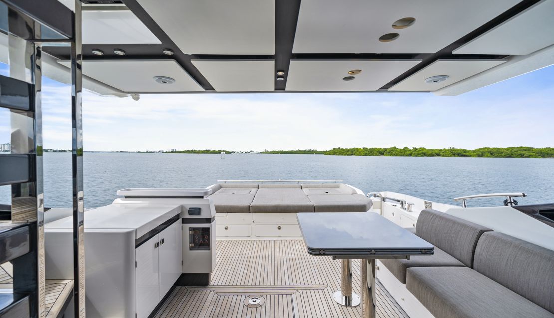 70 Azimut Custom Grey - Miami yacht rental