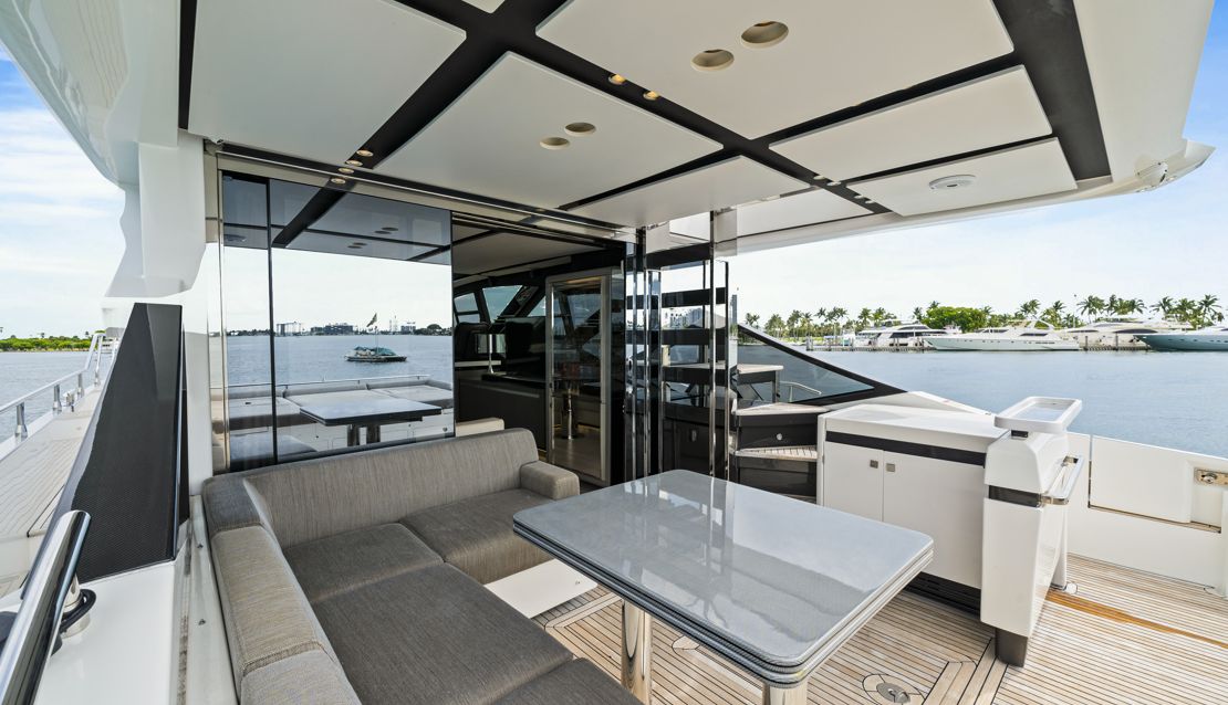 70 Azimut Custom Grey - Miami yacht rental