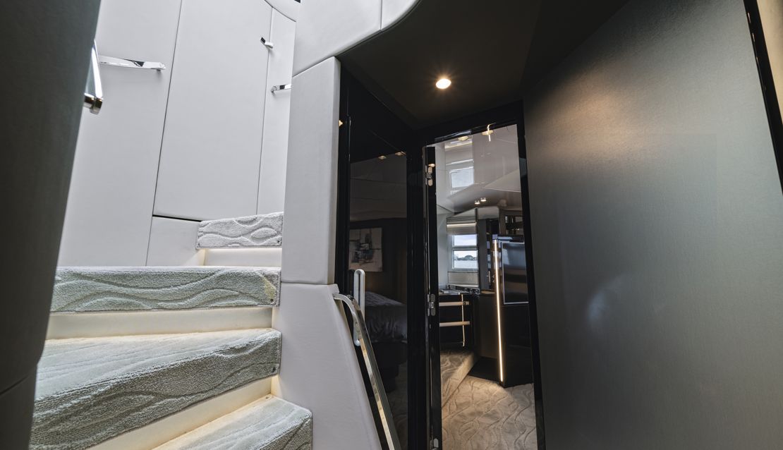 70 Azimut Custom Grey - Miami yacht rental